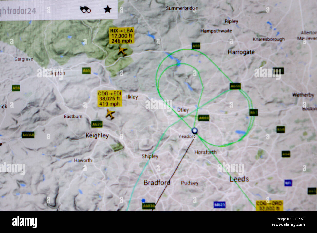 Leeds, West Yorkshire, Royaume-Uni. 29 novembre, 2015. Application Radar vol montre un vol Ryanair FR1504 de Gdansk à l'aéroport de Leeds Bradford encerclant le voisinage avant d'être détournées à Manchester en raison de vents violents. Credit : Mick Flynn/Alamy Live News Banque D'Images