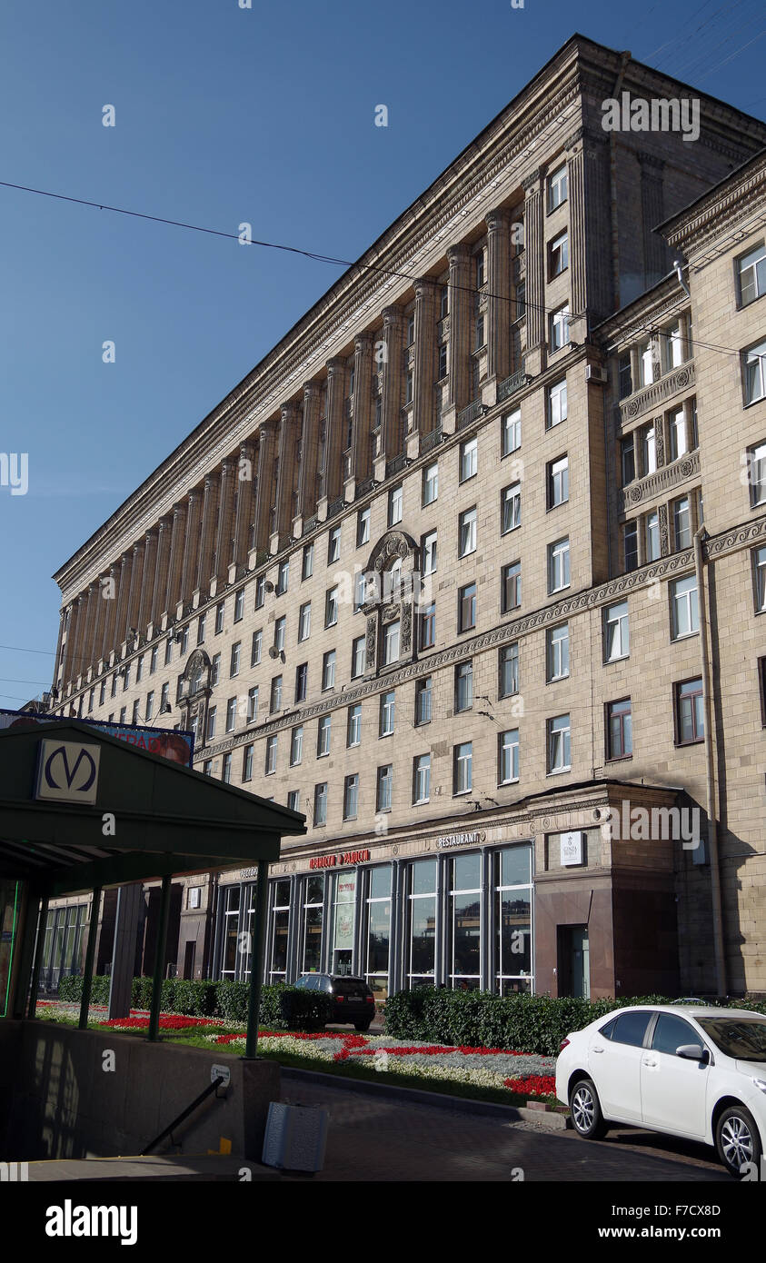 Saint-pétersbourg, Russie, blocs d'appartements stalinienne Banque D'Images