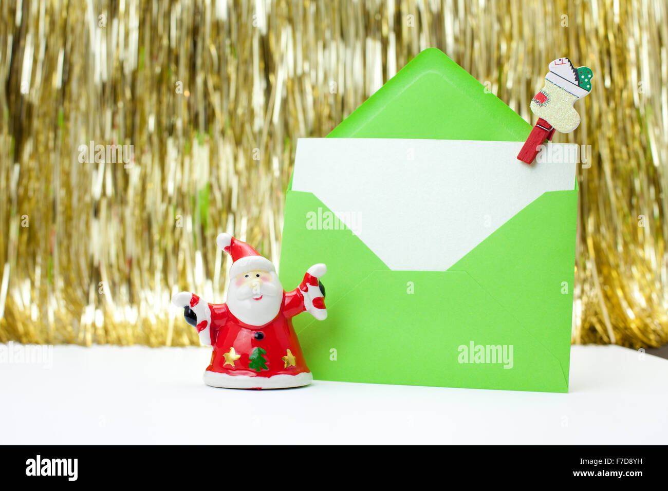 Santa Claus Noël avec carte d'invitation Banque D'Images