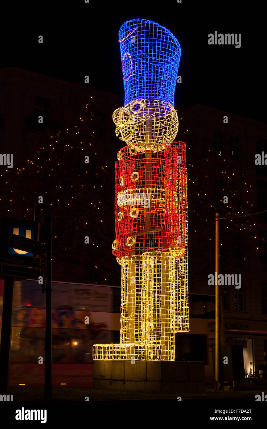 Casse-noisette de Noël à Kurfuerstendamm à Berlin Banque D'Images
