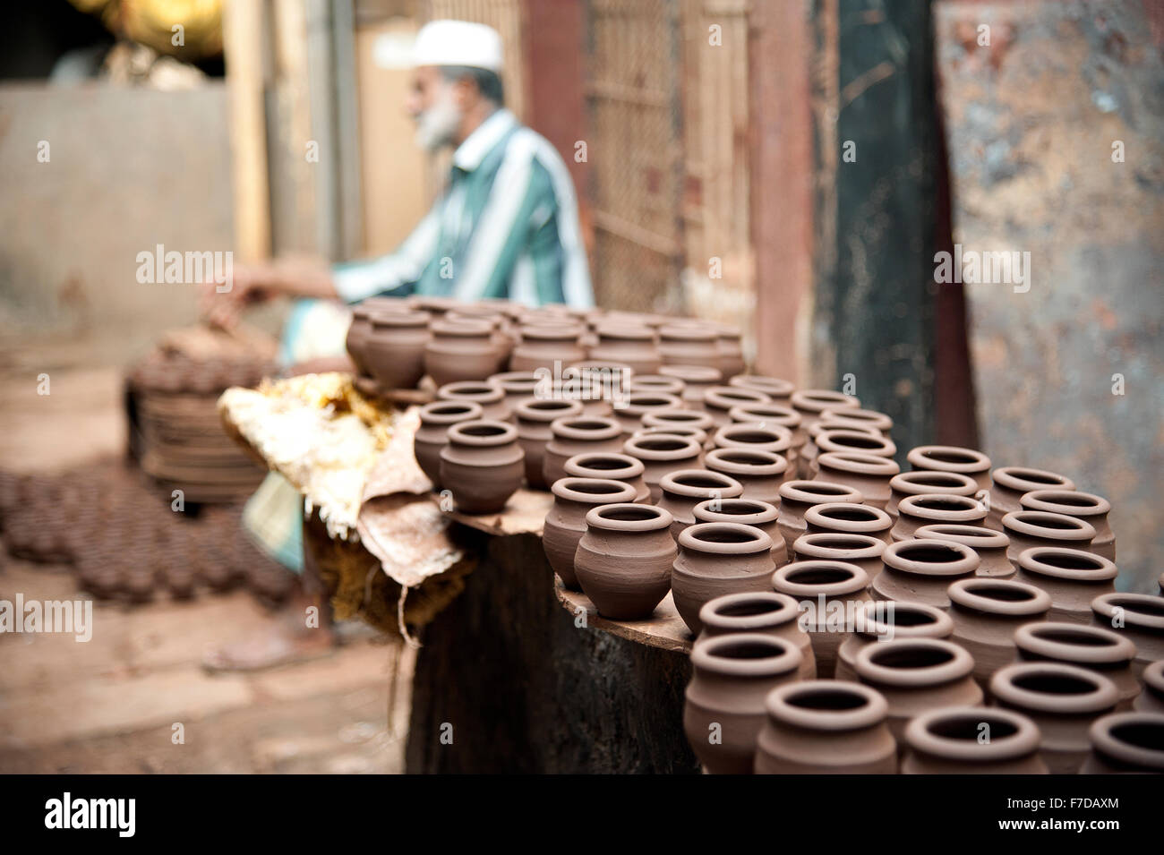 L'image de Potter était pris à Dharavi, Mumbai. Banque D'Images