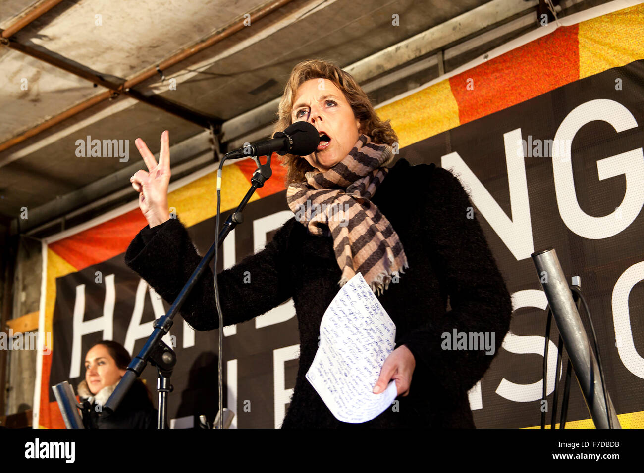 Copenhague, Danemark, le 29 novembre 2915. Ancien Commissaire Européen pour l'action climatique, Connie Hedegaard, prend la parole à l'appui de la COP21 à Copenhague rallye. Credit : OJPHOTOS/Alamy Live News Banque D'Images