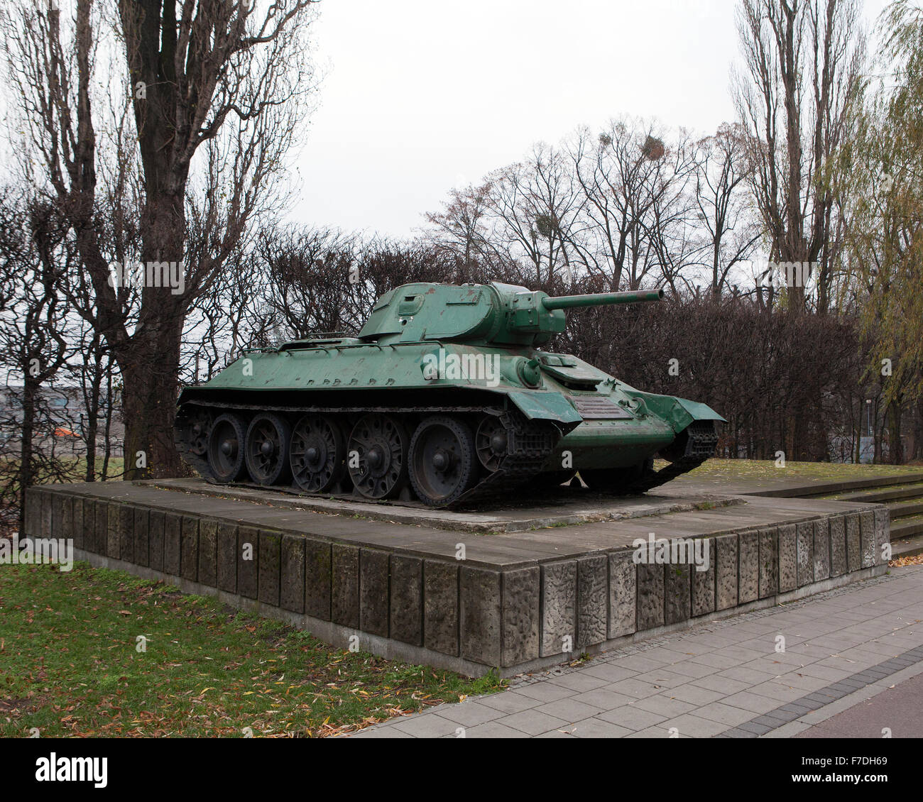 Soviet T34 Tank, Aleja Zwyciestwa - Czołg W al Zwycięstwa W Gdańsku Banque D'Images