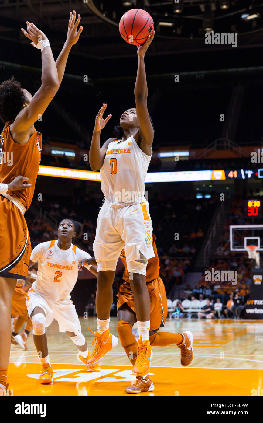 Le 29 novembre 2015 : Jordan Reynolds # 0 de l'Iowa Dame bénévoles tire la balle pendant le jeu de basket-ball de NCAA entre l'Université du Tennessee Lady bénévoles et l'Université de Texas longhorns à Thompson Boling Arena de Knoxville TN Tim Gangloff/CSM Banque D'Images