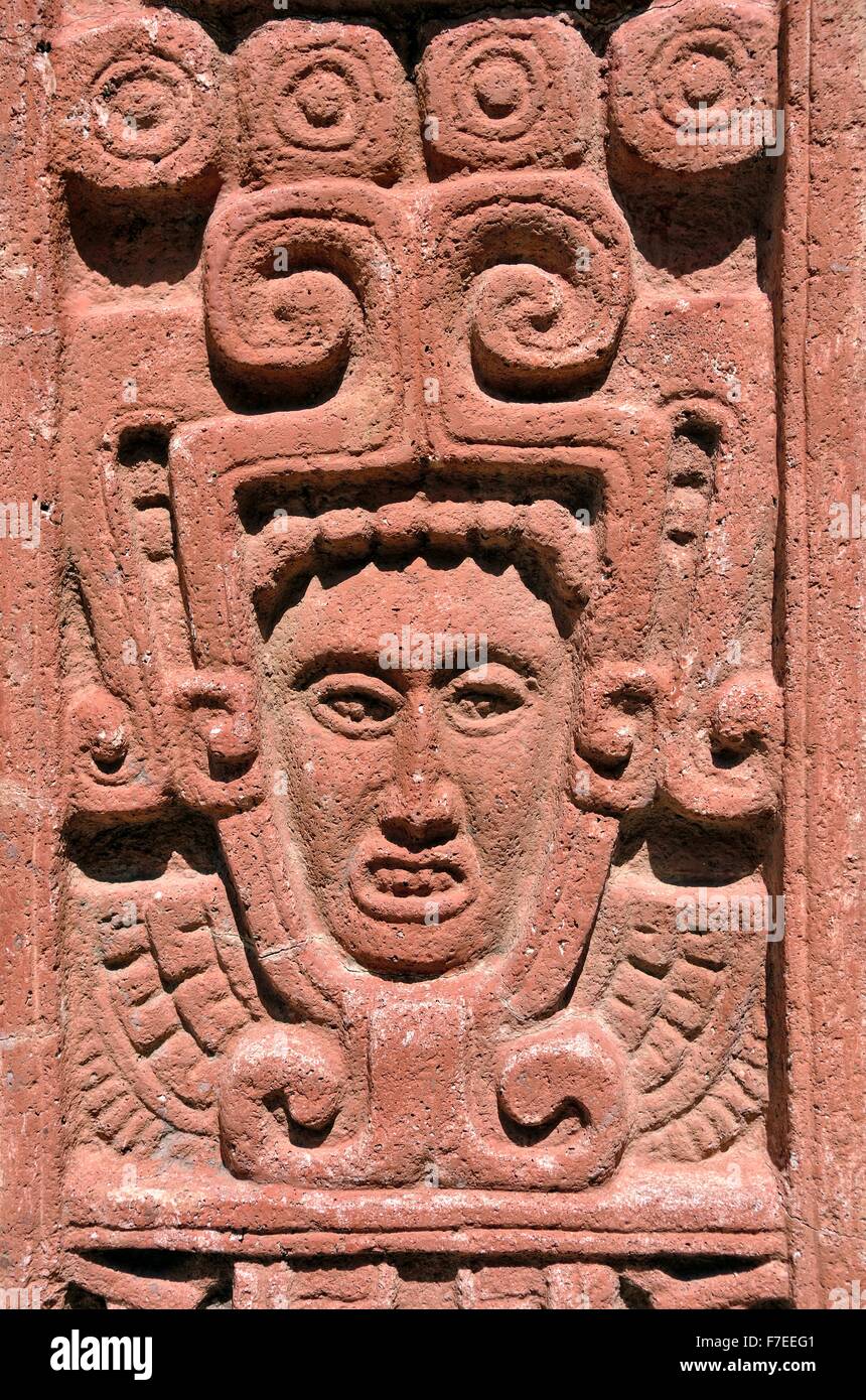 En stèle en pierre Museo de Sitio, détail, Ruines de Xochicalco, Cuernavaca, Morelos, Mexique Banque D'Images
