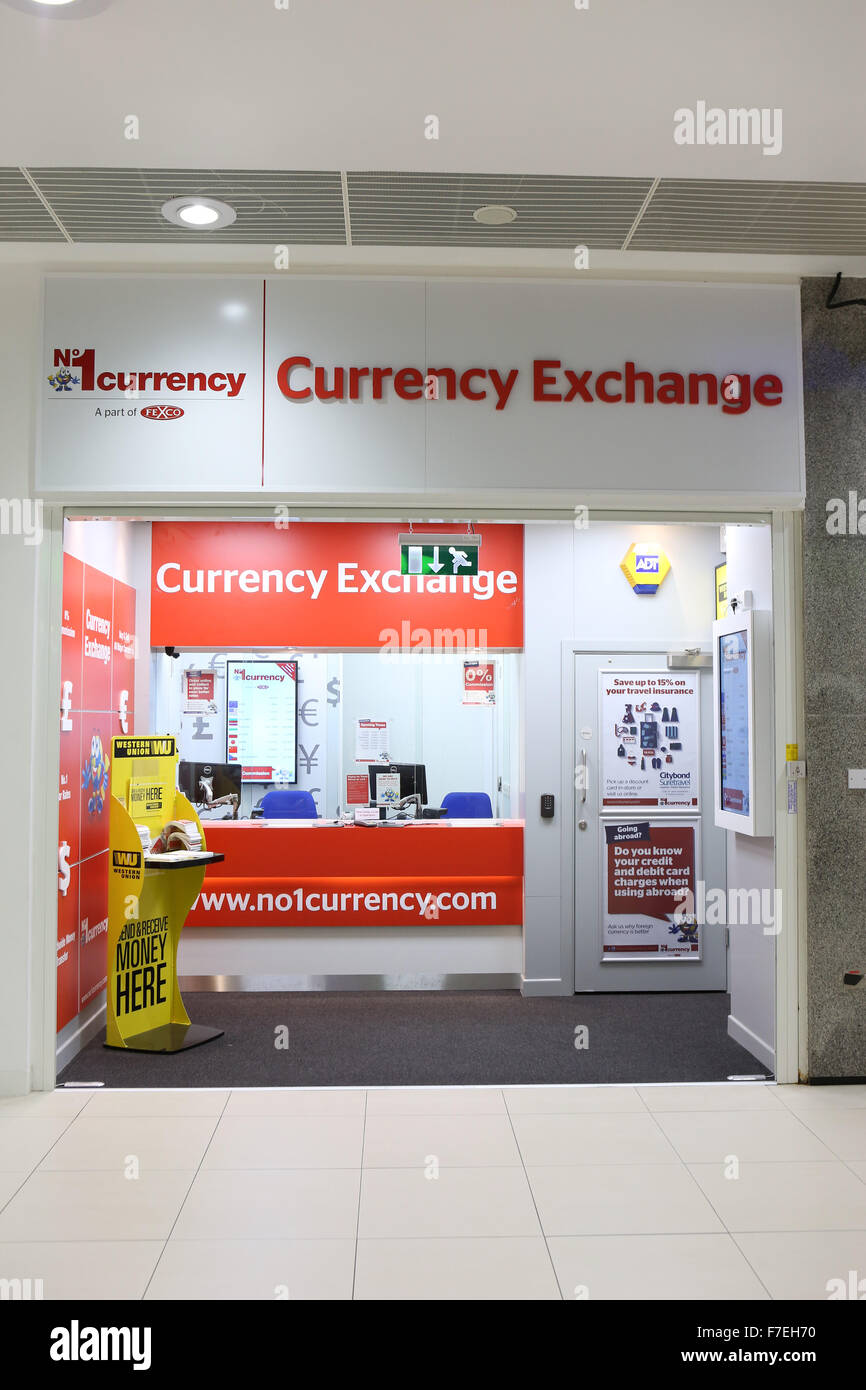 1 Aucun bureau de change boutique , Crompton Place Shopping Centre , Bolton. Banque D'Images