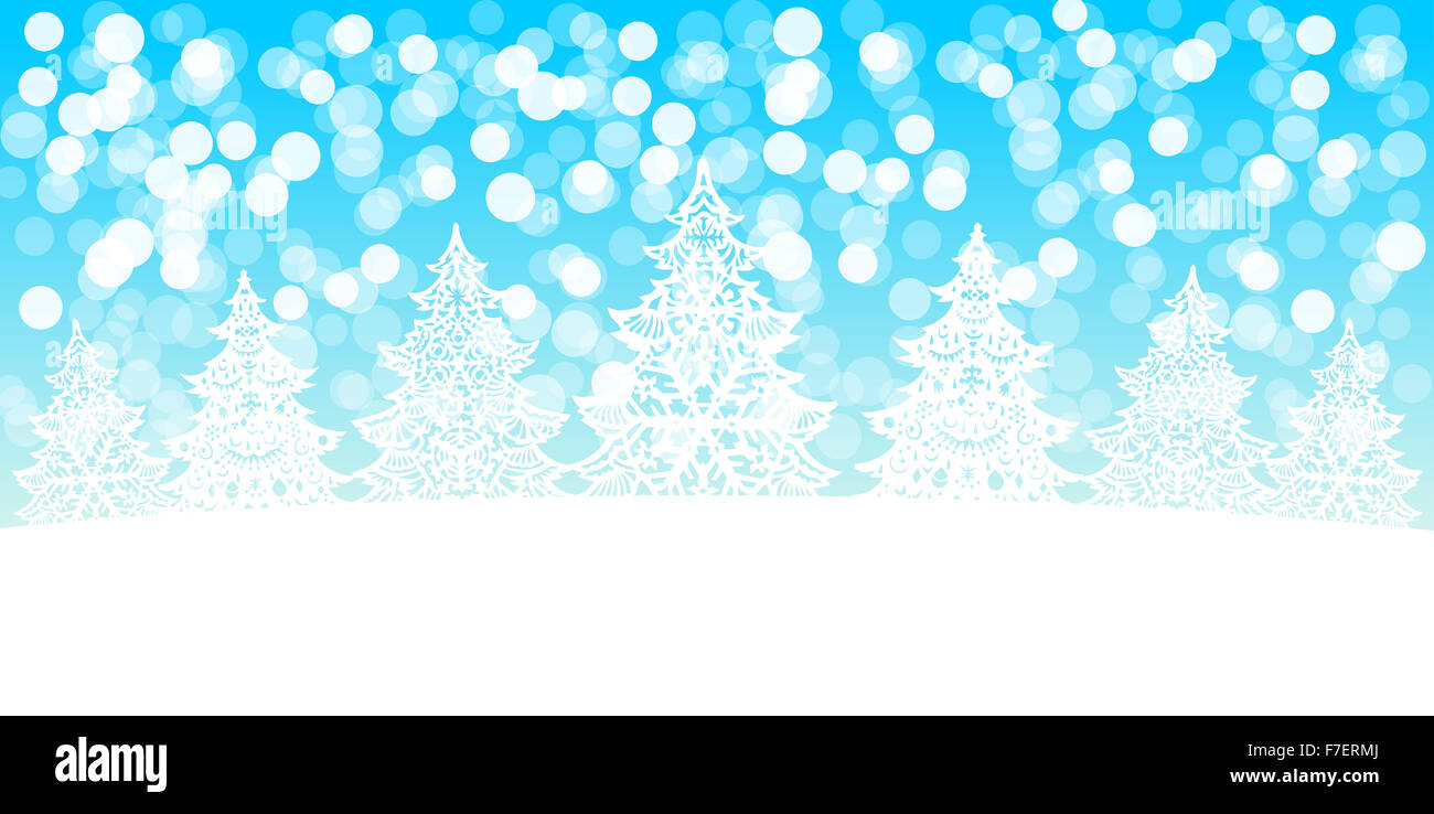 Décoration des arbres de Noël blanc sur la neige fond flou Banque D'Images