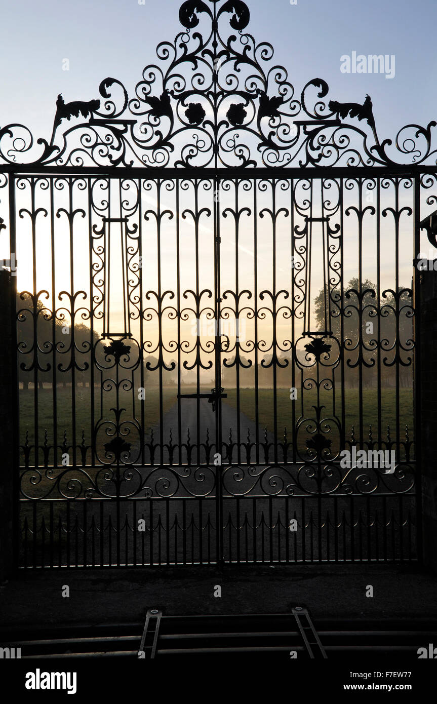 Dans un parc près de Droitwich Spa Hanbury Hall West Midlands UK Europe Angleterre Worcestershire Banque D'Images