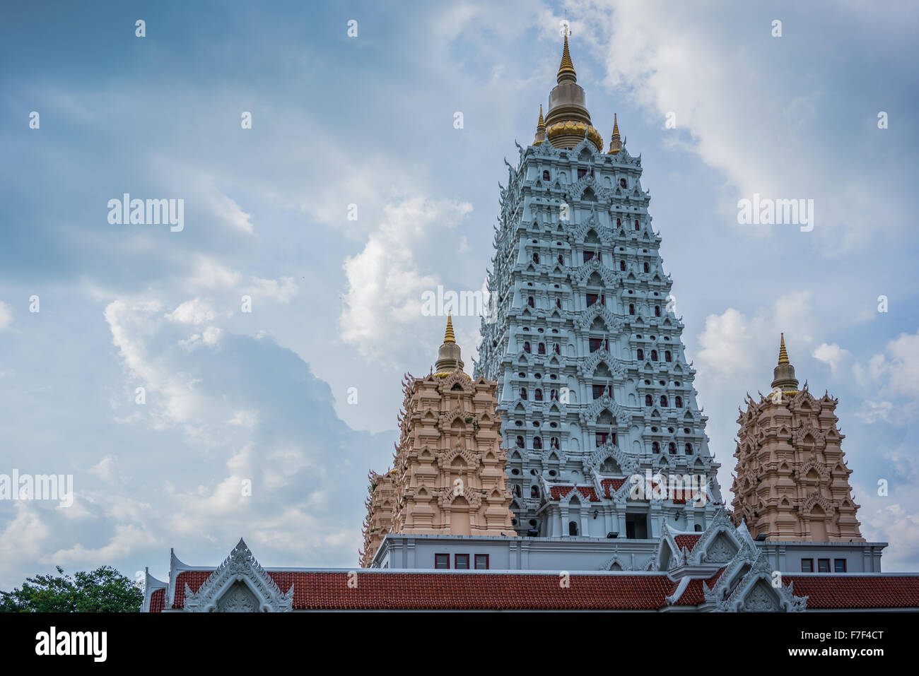 Main stucca chedi de Wat Yangsangawaram, Pattaya, Thaïlande Banque D'Images