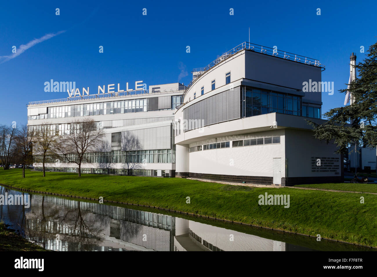 L'ancienne usine Van Nelle sur la Schie river, est considéré comme un excellent exemple du style international. Banque D'Images