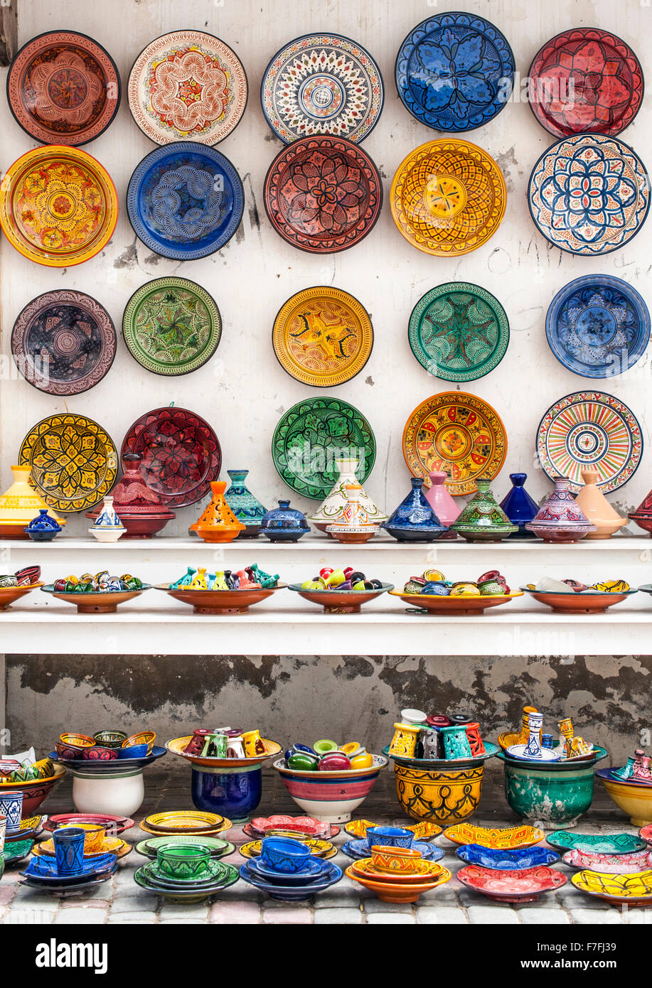 La céramique à vendre dans la ville ancienne médina d'Essaouira, Maroc. Banque D'Images