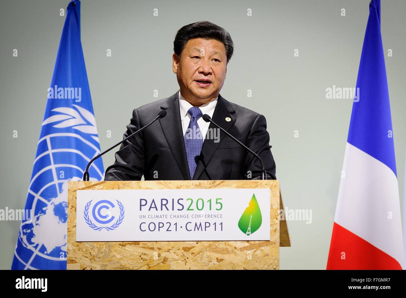 Le Bourget, France. 30 novembre, 2015. Le président chinois Xi Jinping traite de la session plénière de la COP21, Conférence des Nations Unies sur les changements climatiques 30 novembre 2015 en dehors de Paris Le Bourget, France. Banque D'Images