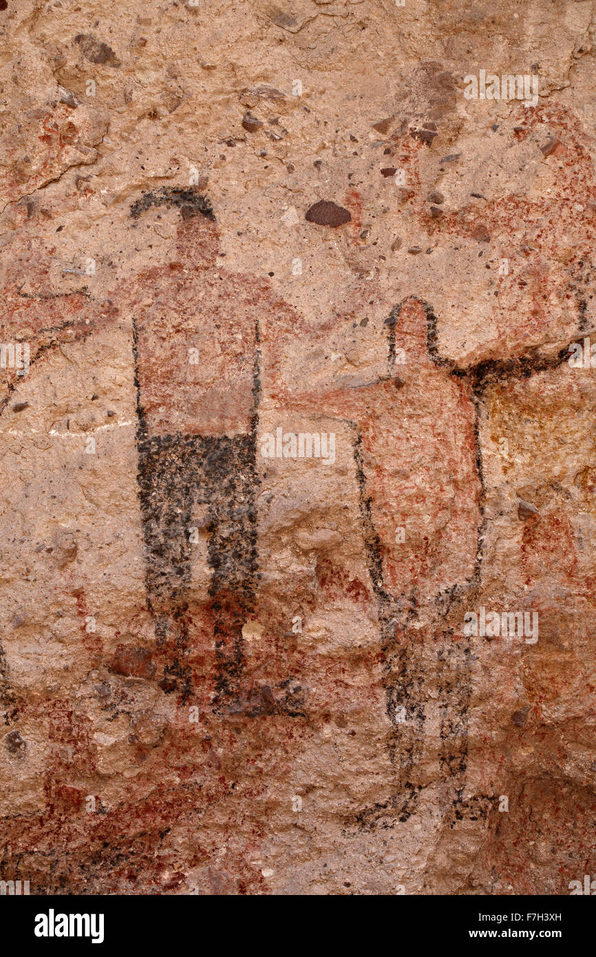 Pr5396-D. Pétroglyphes et peintures rupestres de Santa Marta, qui montrent des personnes, d'animaux (chevreuils, lapins, poissons, etc.). Baja, au Mexique. Banque D'Images