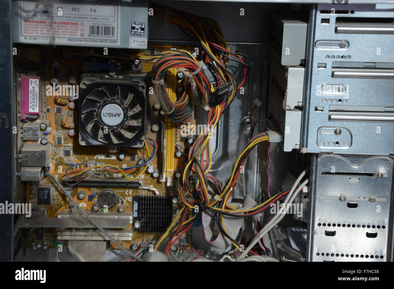 Un vieil ordinateur personnel PC Sales Banque D'Images