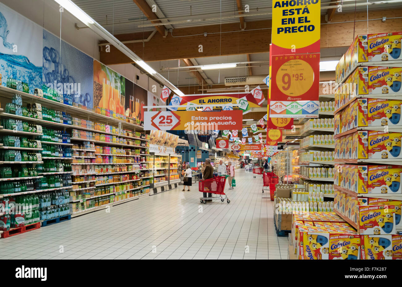 Shopping à Al Campo supermarché au centre commercial La Cañada, Marbella, Costa del Sol, la province de Malaga, Andalousie, au sud de Spa Banque D'Images