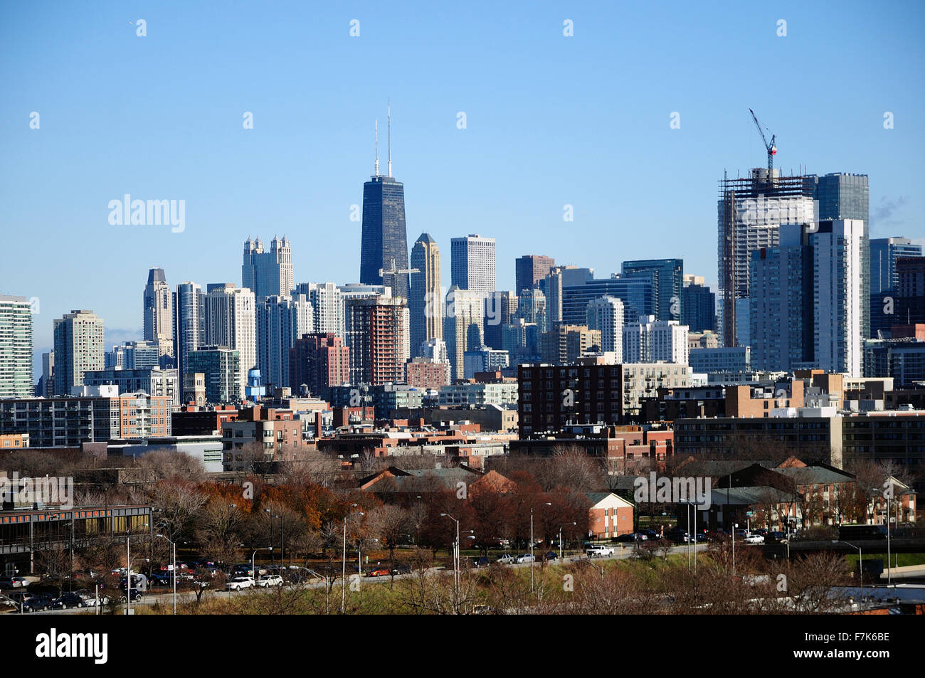 Le centre-ville de Chicago skyline comme vu de l'ouest à l'Est. Banque D'Images