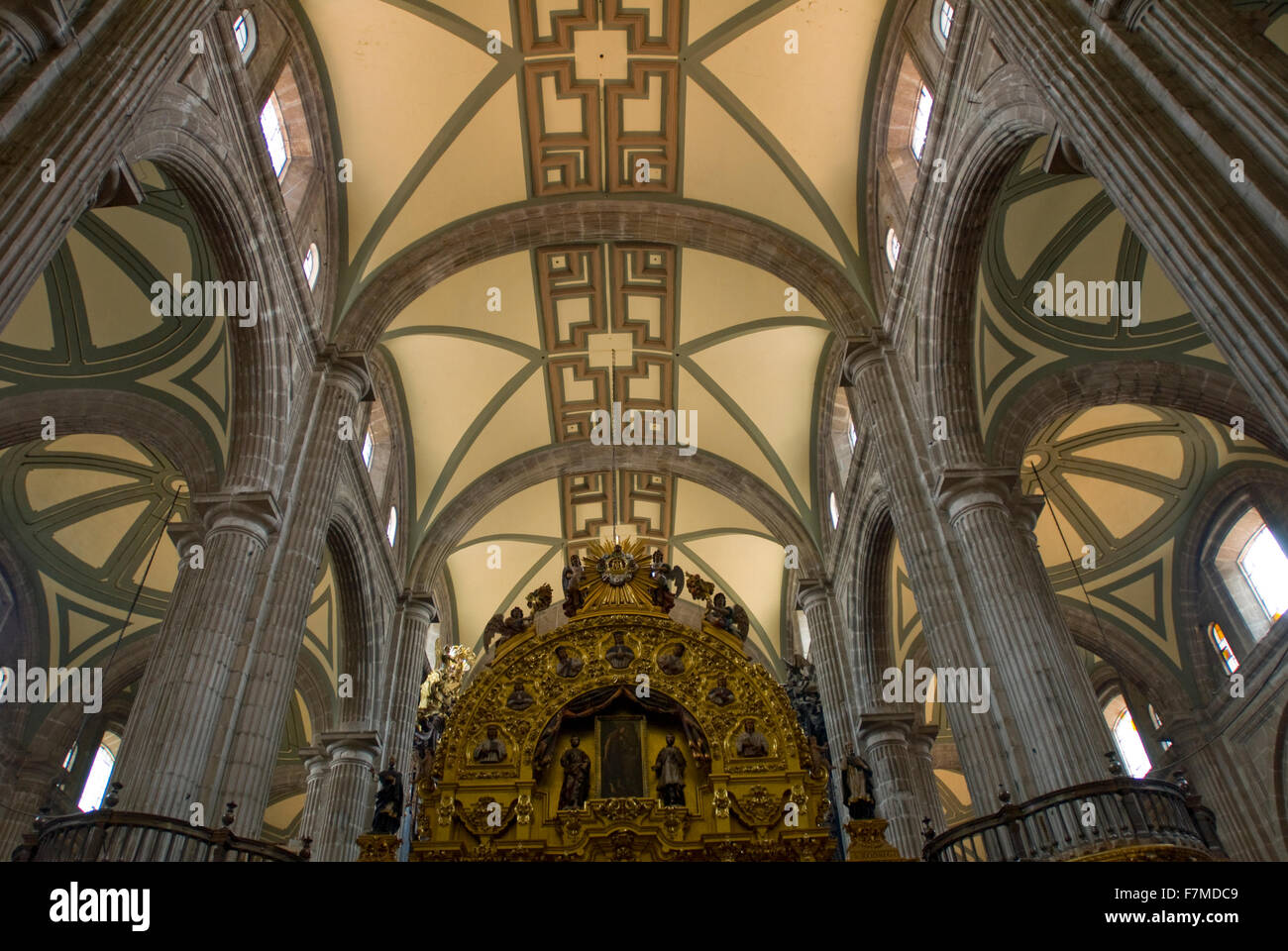 Cathédrale métropolitaine de Mexico sur l'intérieur du Zocalo, Mexico, Mexique Banque D'Images