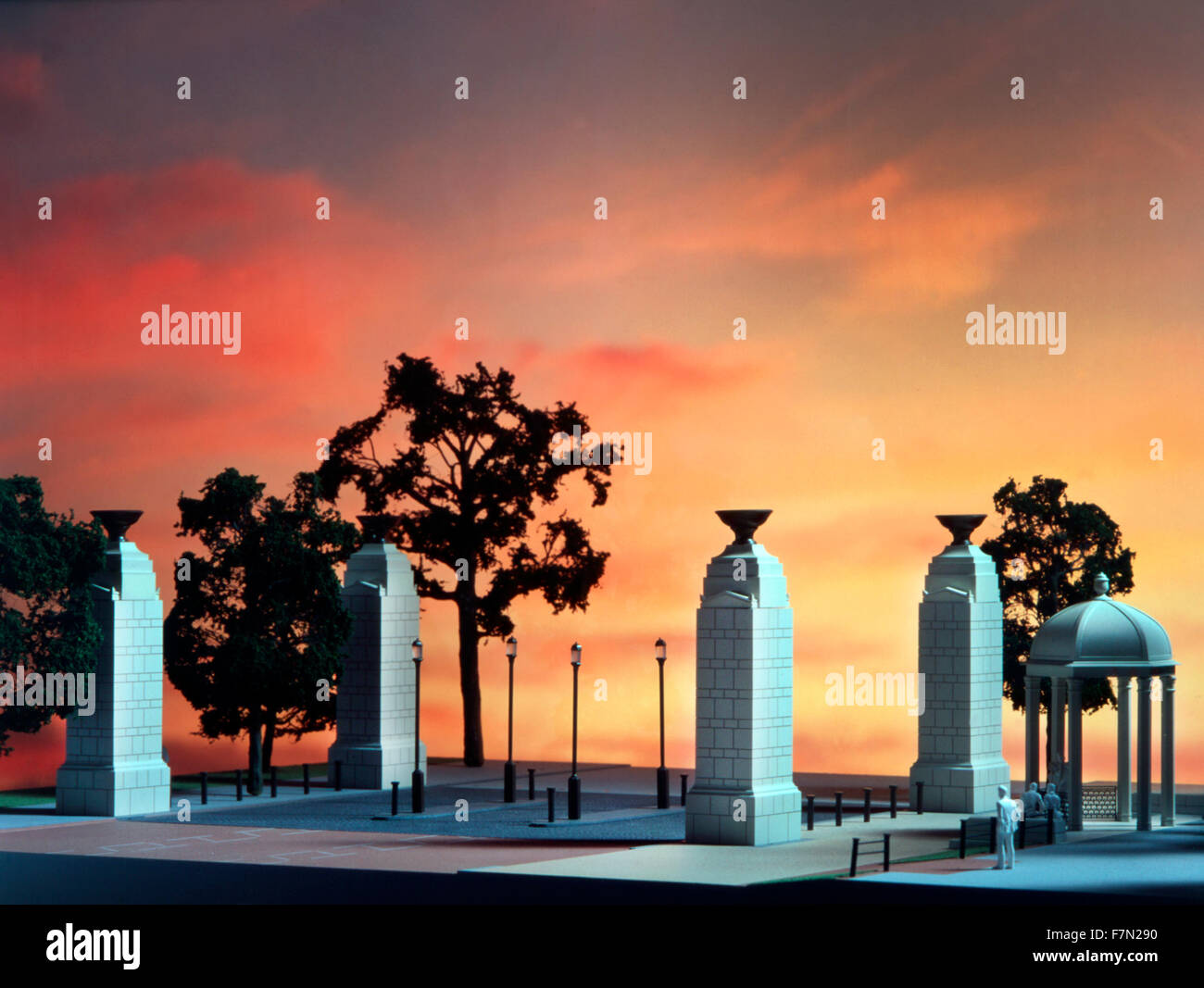 Liam O'Connor modèle de conception pour le Commonwealth War Memorial Gates sur Constitution Hill London UK Banque D'Images