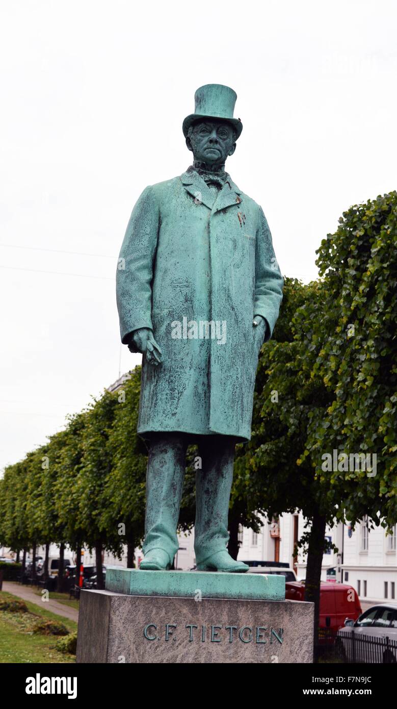 Statue de Carl Frederik Tietgen (1829-1901) un financier et industriel. Datée 2014 Banque D'Images