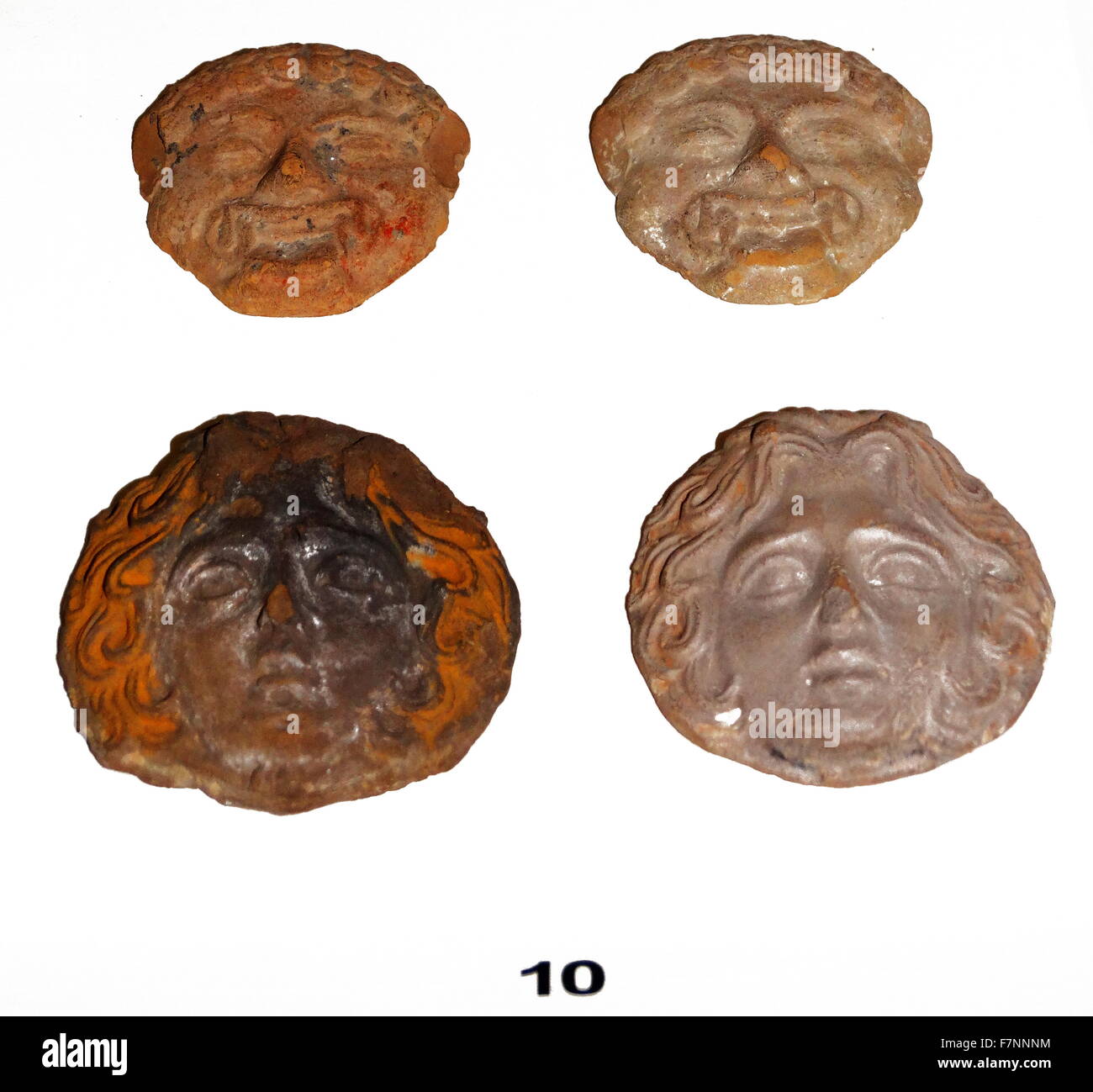 Plaques commémoratives représentant le visage de la Gorgone Méduse. En date du 300 AV. Banque D'Images