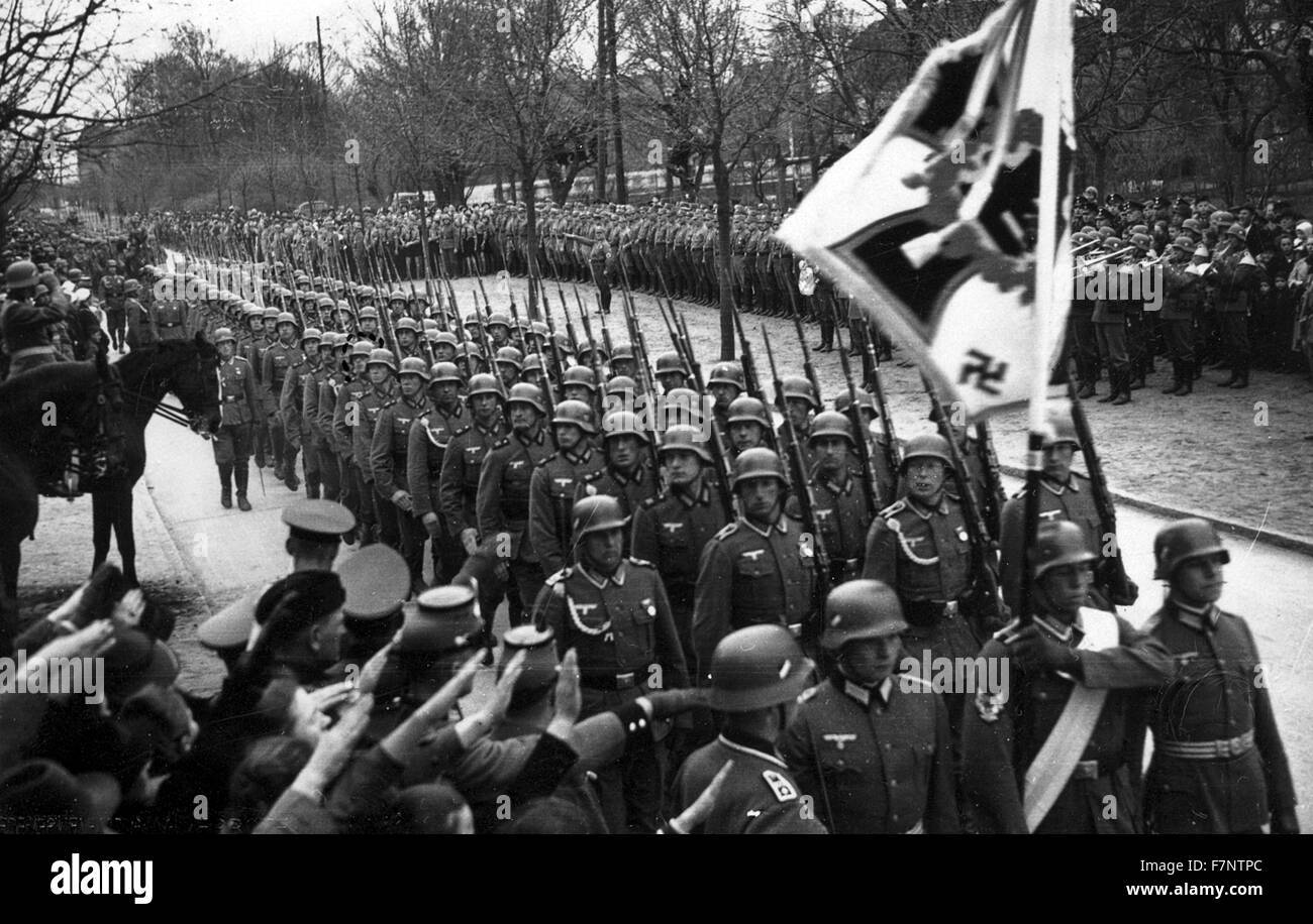 Photographie de soldats nazis pendant la Seconde Guerre mondiale. Datée 1942 Banque D'Images