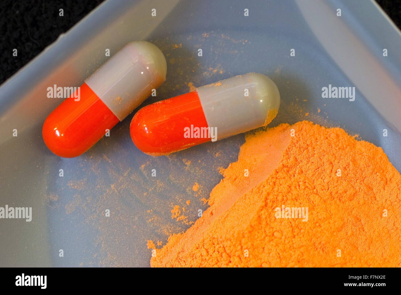 Le diéthylamide de l'acide lysergique (LSD ou acide). Une drogue