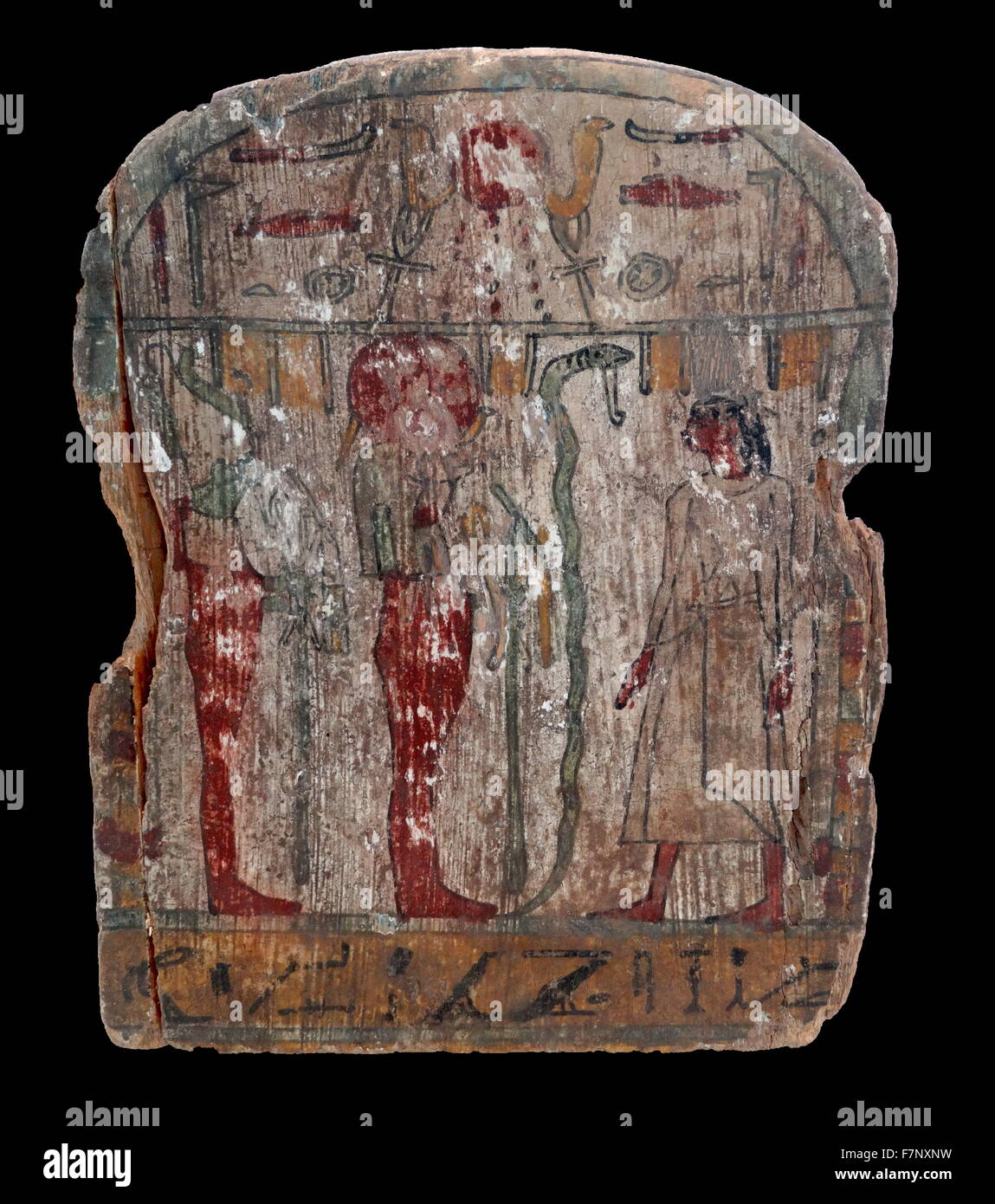 La stèle votive de l'Égypte ancienne. Le bois. La fin de période (715-332 BC). le dieu Osiris est représenté Banque D'Images