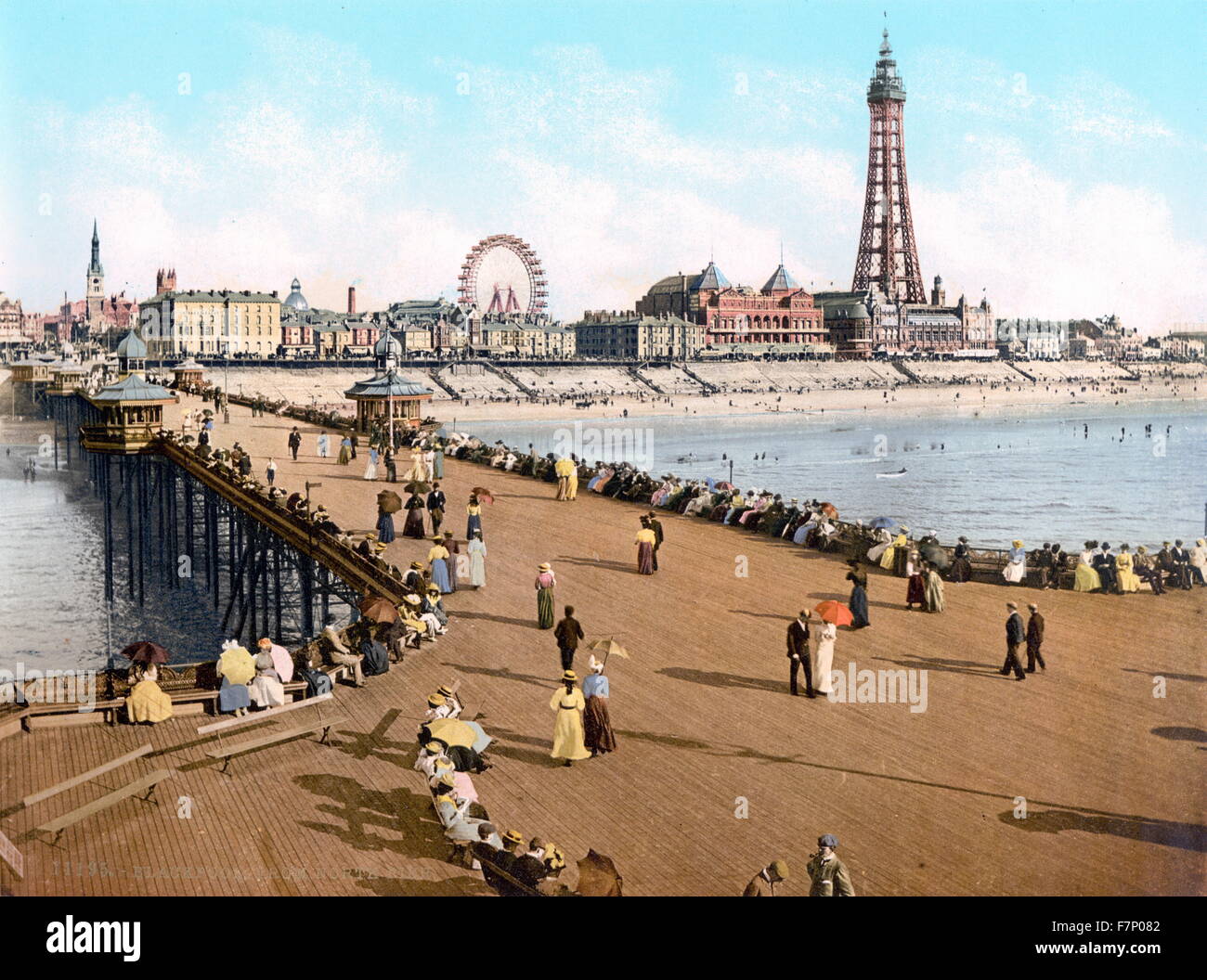 Vue depuis le North Pier, Blackpool, Angleterre 1890 Banque D'Images
