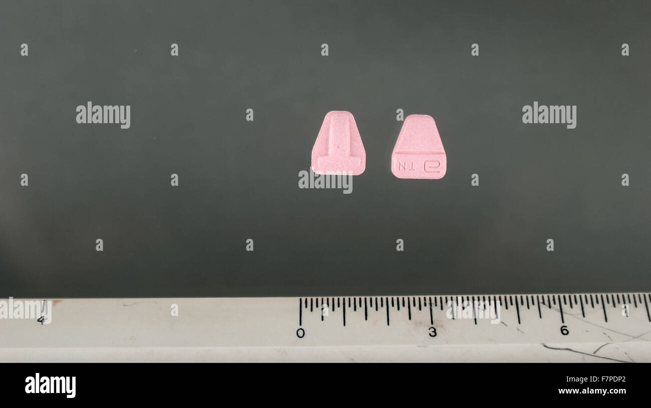 Tranxene15mg Anxidin (noms de marque Tranxene et Nansius), également connu sous le nom de Clorazépate dipotassique, est une benzodiazépine. Il possède un effet anxiolytique, sédatif, hypnotique, anticonvulsivant, et les propriétés des muscles Banque D'Images