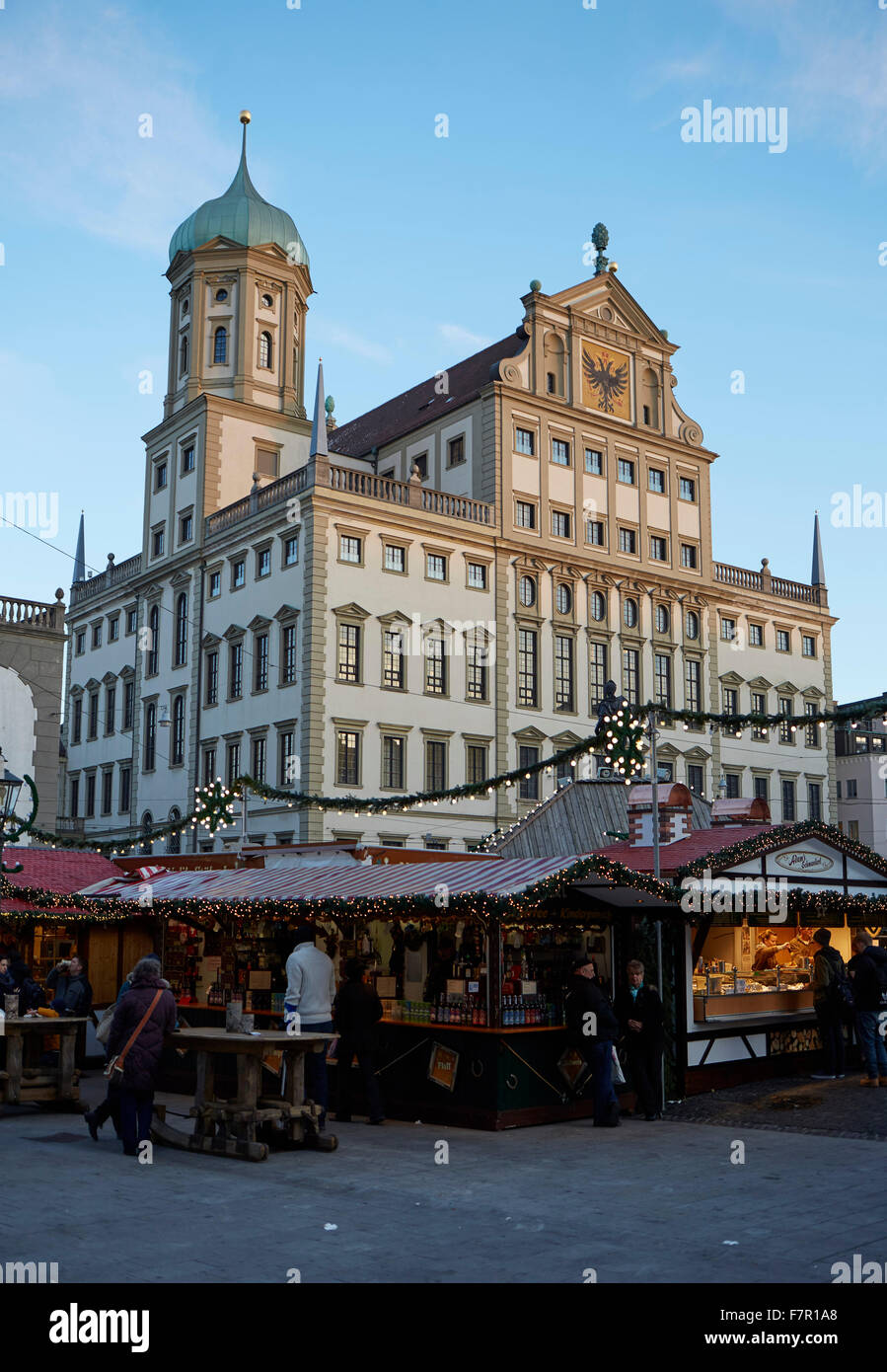 Marché de Noël Augsburg, Rathausplatz, avec l'Hôtel de Ville, Augsbourg, Bavière, Allemagne, Banque D'Images