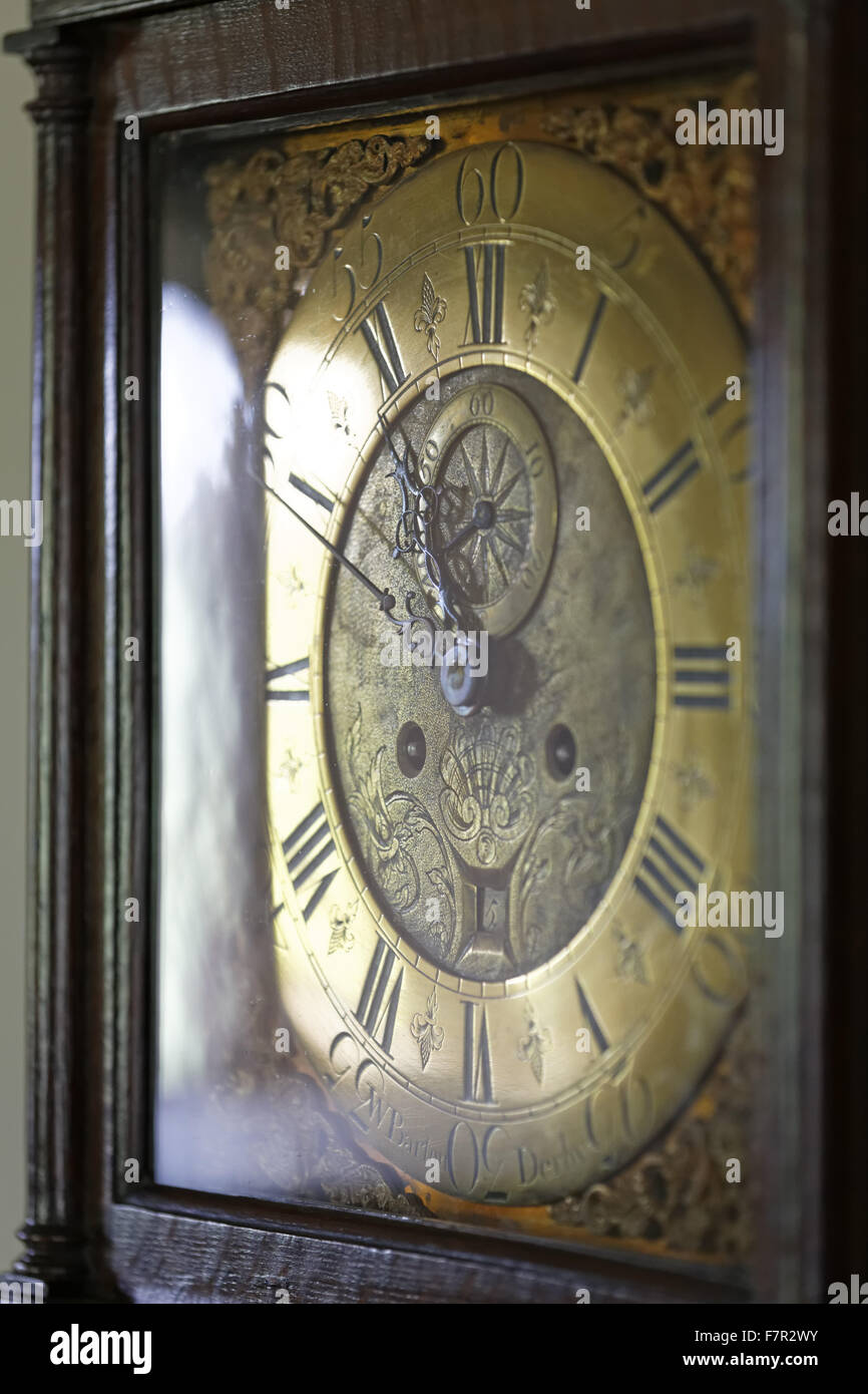 Une horloge à Woolsthorpe Manor, Lincolnshire. Woolsthorpe fut le foyer de la célèbre scientifique et mathématicien français Sir Isaac Newton. Banque D'Images