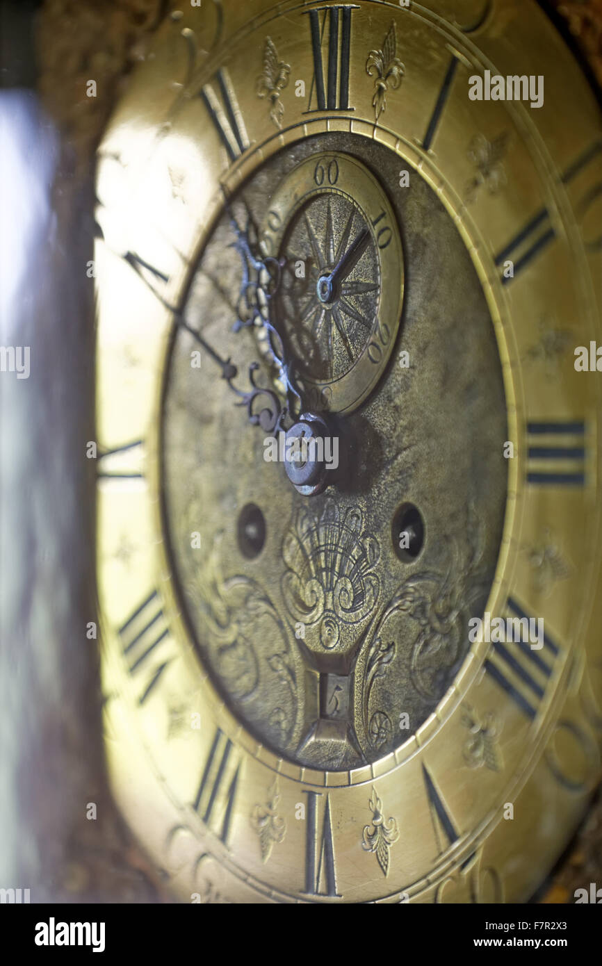 Une horloge à Woolsthorpe Manor, Lincolnshire. Woolsthorpe fut le foyer de la célèbre scientifique et mathématicien français Sir Isaac Newton. Banque D'Images