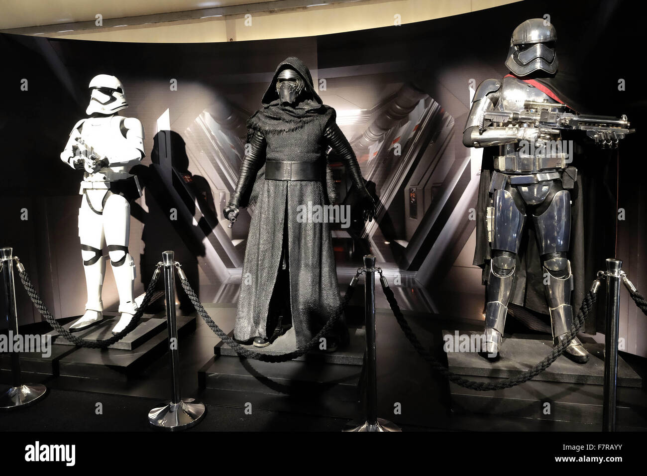 Lucca Comics & Games Festival 2015 comprend : Stormtrooper, Kylo Ren, le capitaine Phasma Où : Lucca, Italie Quand : 31 Oct 2015 Banque D'Images