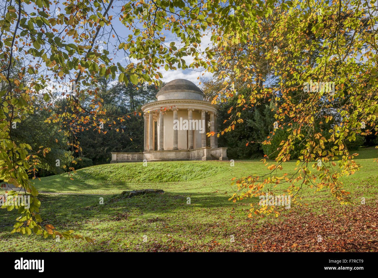 Le Temple de l'Antique vertu à Stowe, Buckinghamshire. Stowe est un jardin paysager du 18ème siècle, et comprend plus de 40 temples et monuments historiques. Banque D'Images