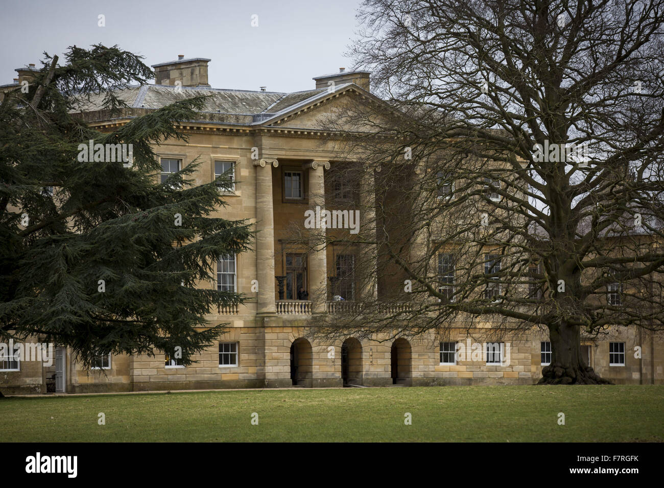 Parc de Basildon, Berkshire. Parc de Basildon est un manoir géorgien avec des meubles anciens et des tableaux de Maîtres Anciens. Banque D'Images