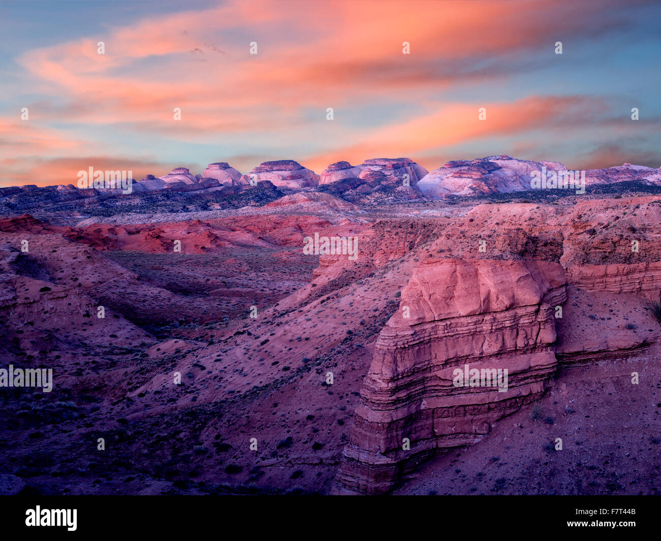 Au lever du soleil du désert du sud Hartnett Waterpocket Fold. Capitol Reef National Park, Utah Banque D'Images