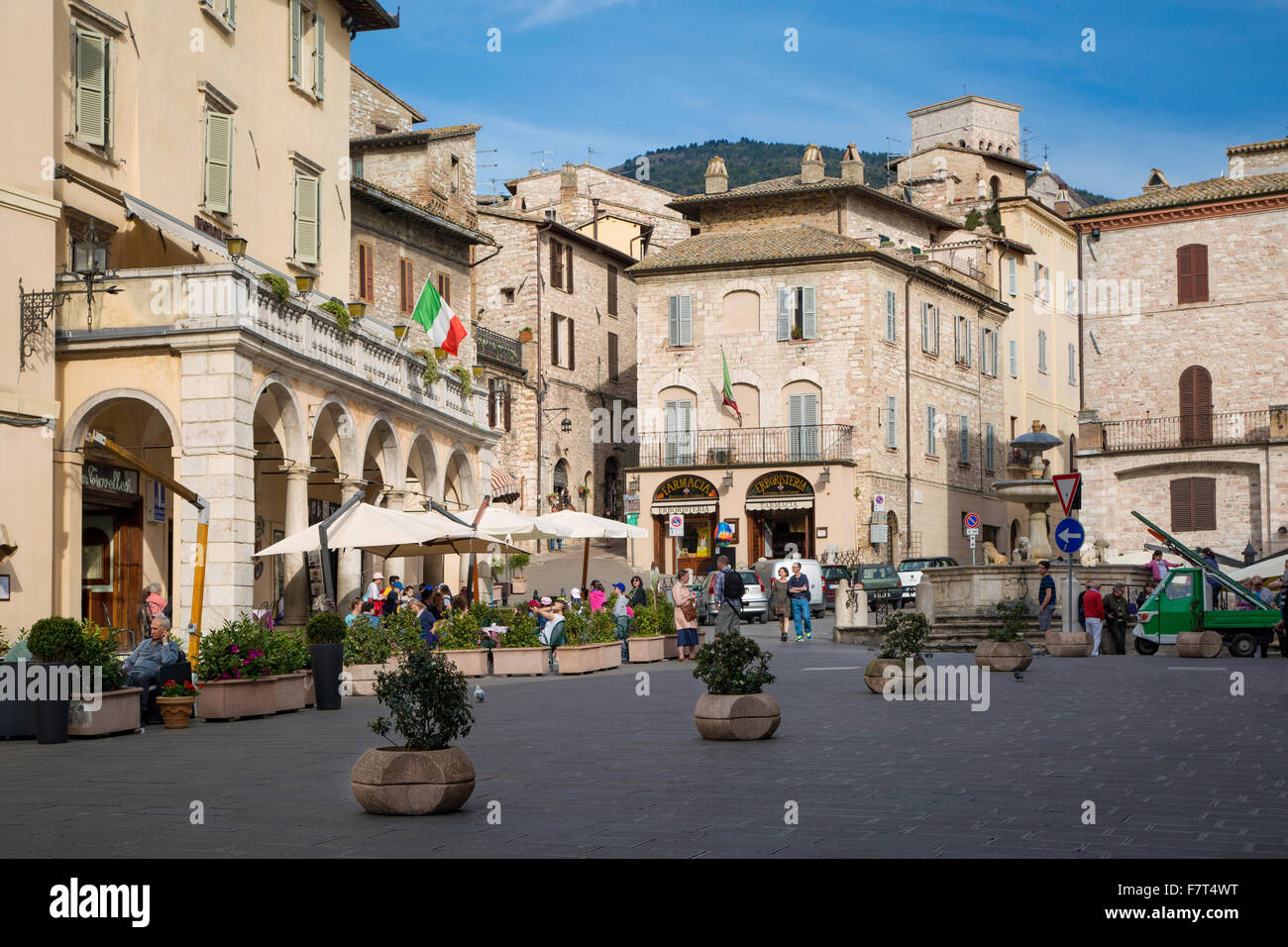 La Piazza del Comune, assise, Ombrie, Italie Banque D'Images