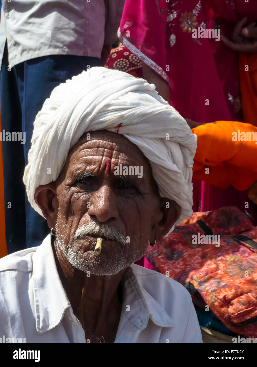 Homme avec turban dans haridwar inde Banque D'Images