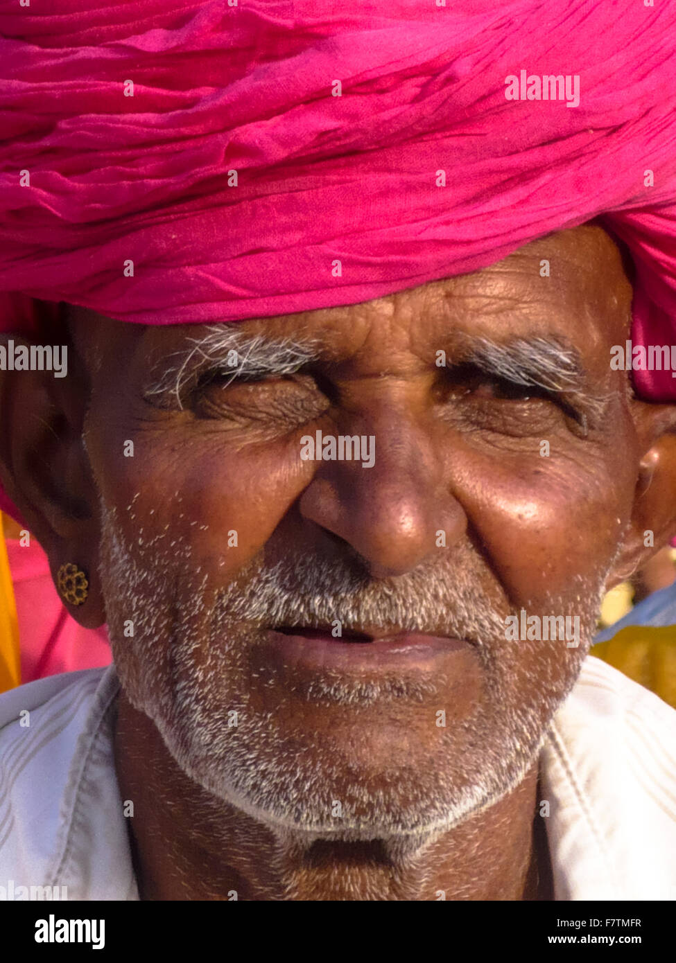Homme avec turban dans haridwar inde Banque D'Images