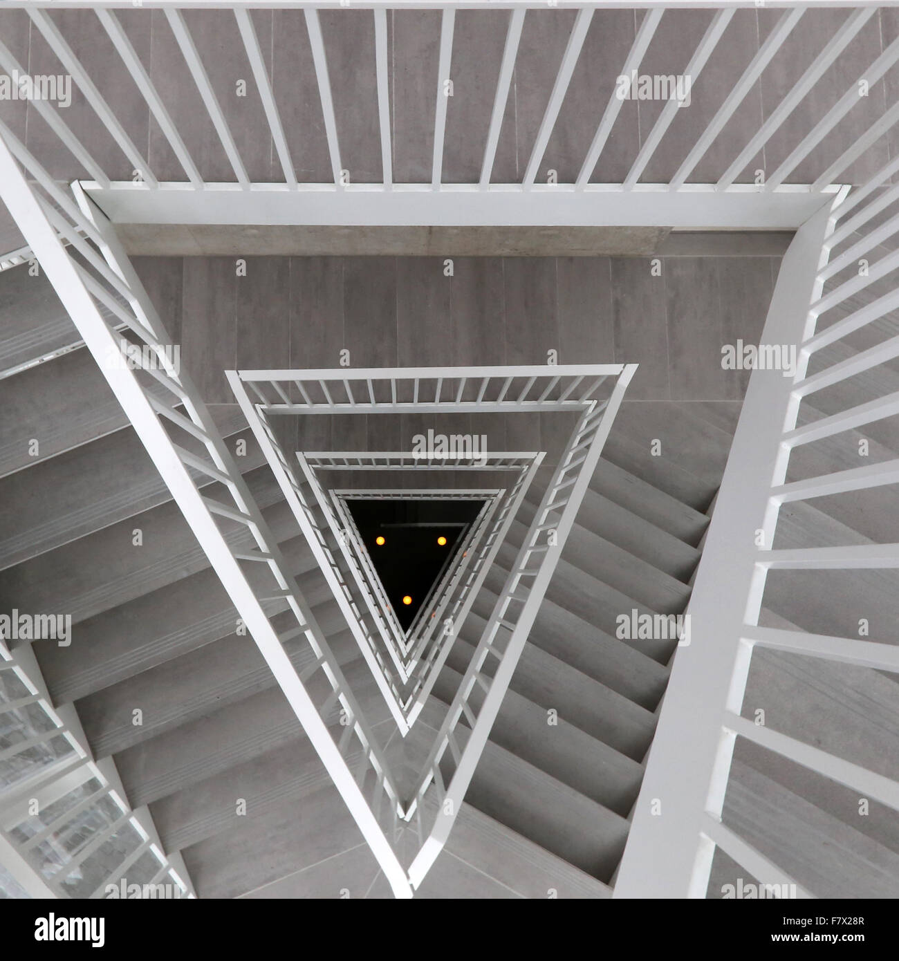 Portrait de l'escalier en forme de triangle Banque D'Images