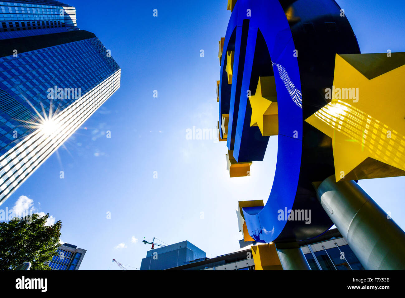 Symbole de l'euro, Centre d'affaires, Francfort, Hesse, Allemagne Banque D'Images