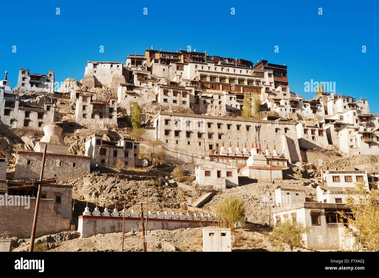 Thikse Monastery, le monastère bouddhiste tibétain de l'école Gelugpa chapeau jaune. Le Ladakh, Inde Banque D'Images