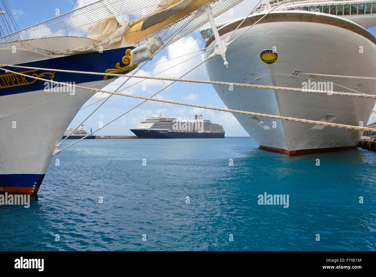 Les navires amarrés à Bridgetown, Barbade Banque D'Images