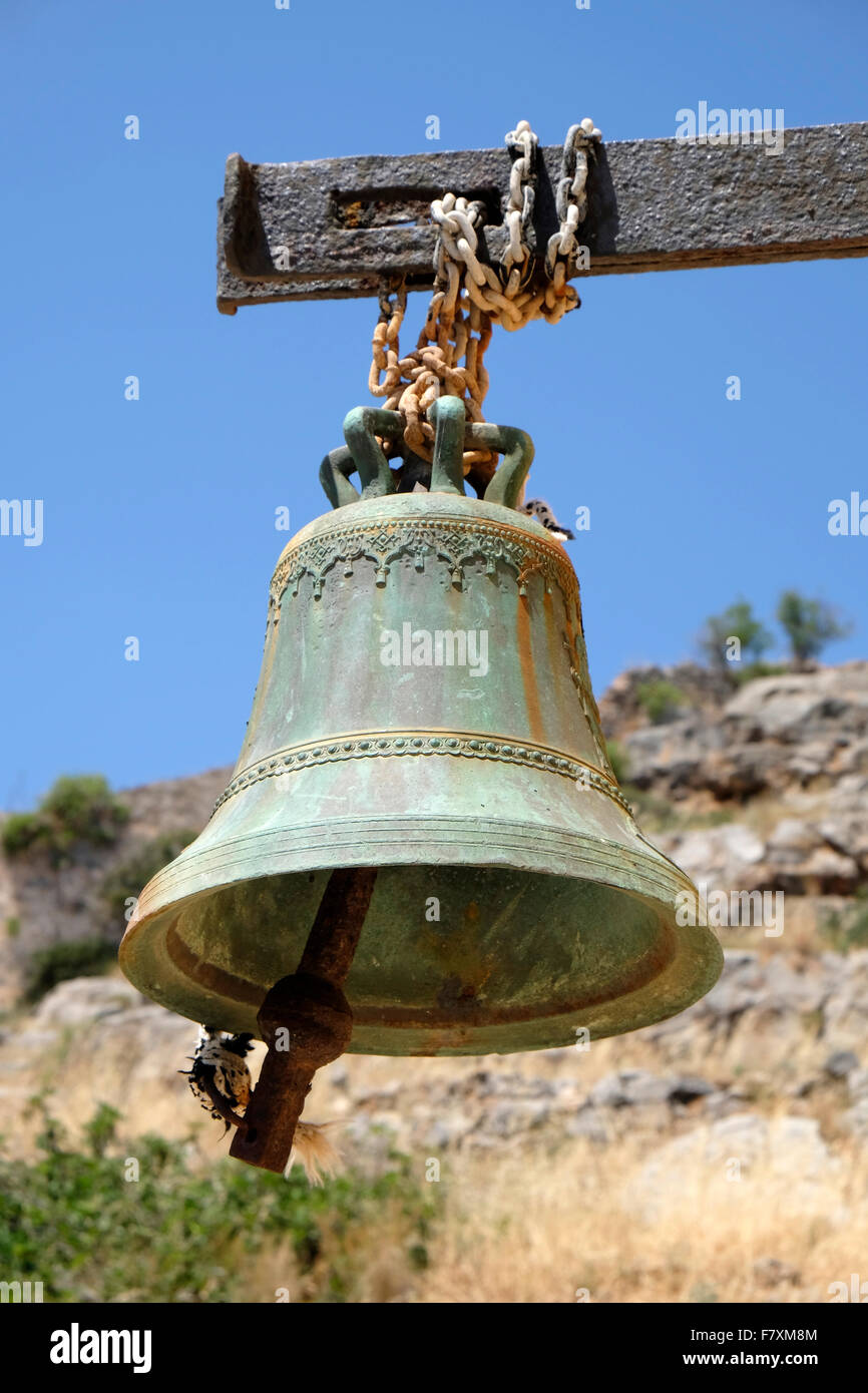 Bell ancienne sur l'église de St George, 1661AD, sur l'île de Spinalonga, la Crète. Banque D'Images