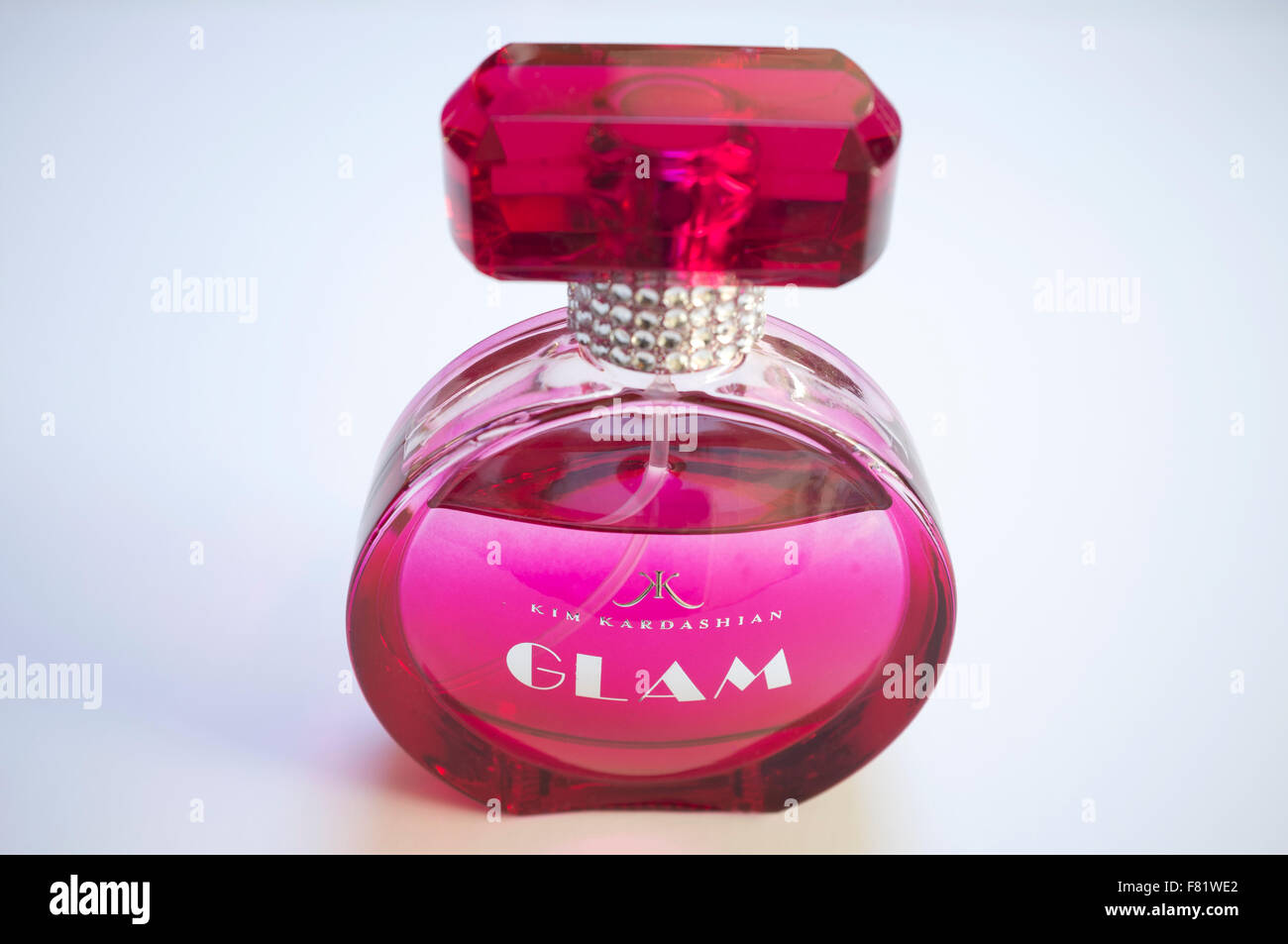 Kim Kardashian parfum Glam Banque D'Images