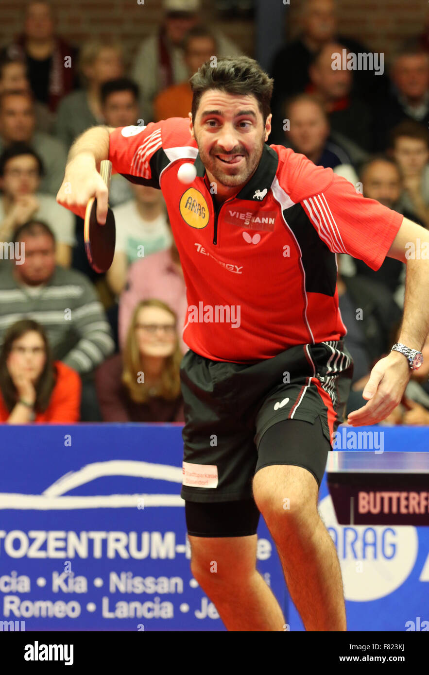 Aragon Centercourt, Düsseldorf, Allemagne. 08Th Nov, 2015. Ligue des  champions de tennis de table. Borussia Düsseldorf contre Chartres ASTT.  Panagiotis Gionis de servir. Credit : Action Plus Sport/Alamy Live News  Photo Stock -