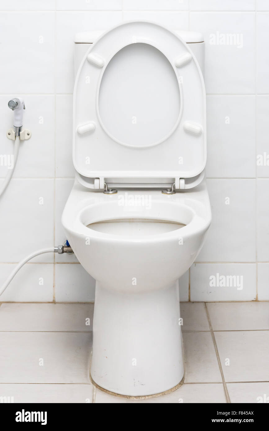Toilettes Sales Banque d'image et photos Alamy