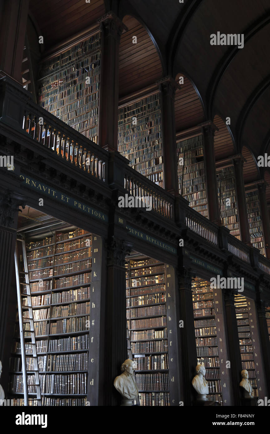 Les prix de l'ancienne bibliothèque du Trinity College de Dublin, Irlande Banque D'Images