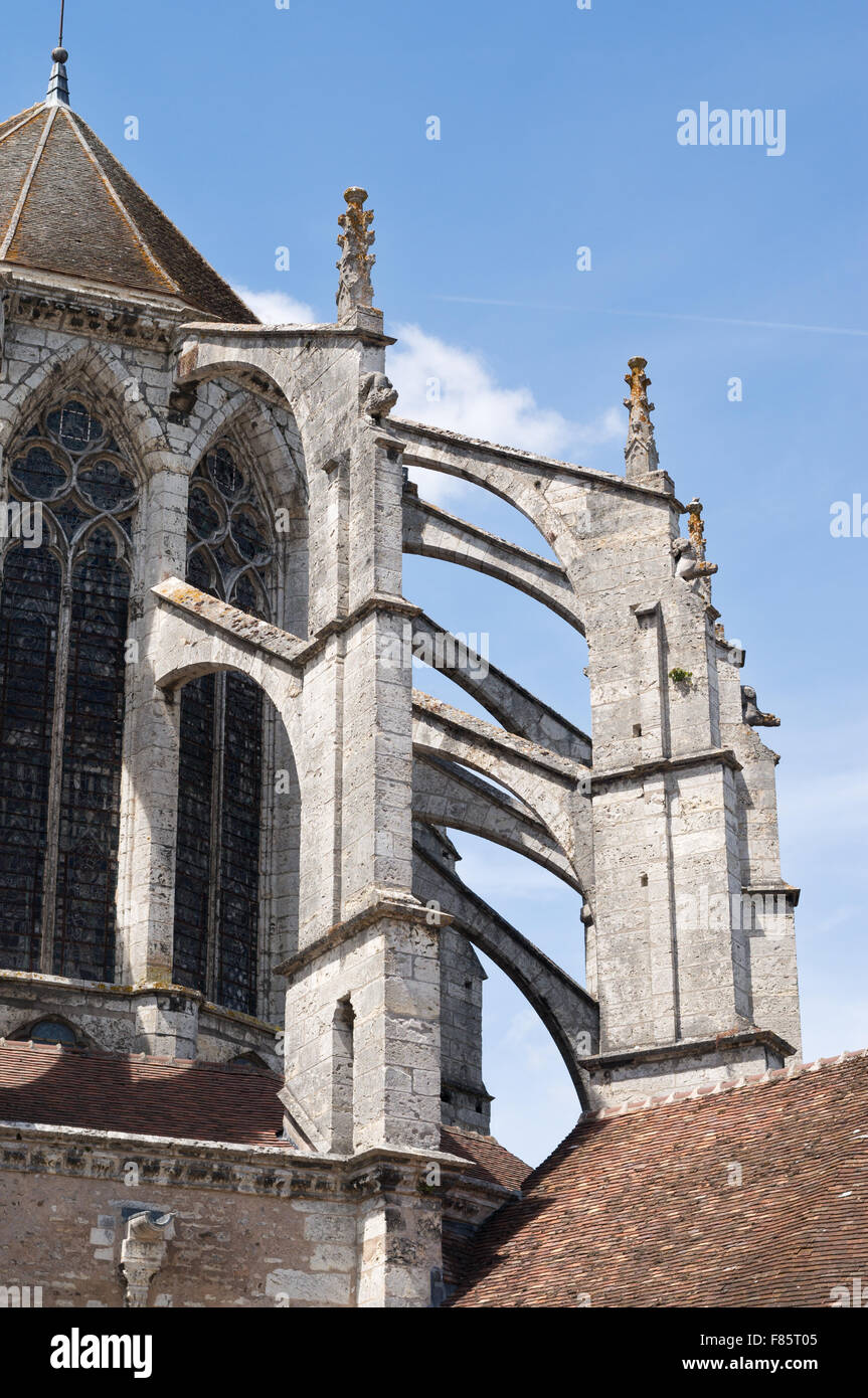 Des arcs-boutants sur l'église de Saint Pierre, Chartres, Eure-et-Loir, France, Europe Banque D'Images