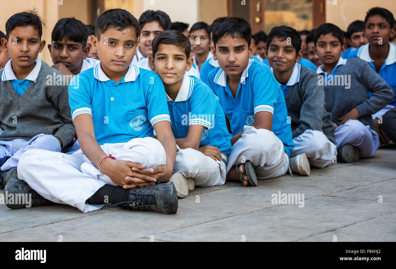 Des écoliers indiens, Fort Amber, Jaipur, Inde Banque D'Images